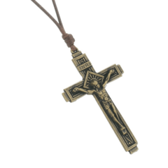 Cordão de Couro com Crucifixo Estilizado em Metal - Ouro Velho - comprar online