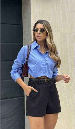 CAMISA TRICOLINE CROPPED BOLSO EMBUTIDO