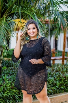 Saída de Praia Manga Flare Plus Size Preta na internet