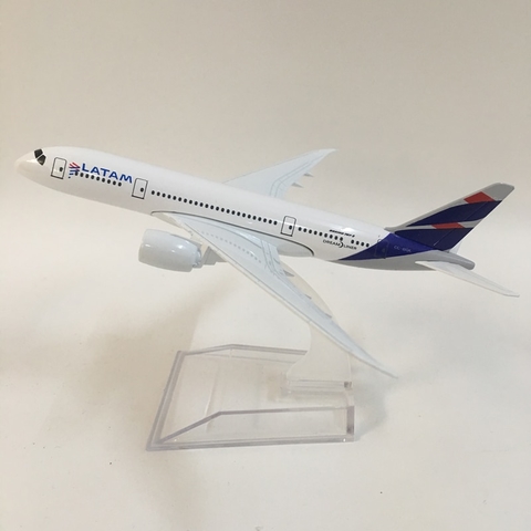 16cm Alloy Metal LATAM AIR TAM Airlines Boeing 787 B787 Airways Airplane Model Plane Model W Stand Aircraft Gift FREE SHIPPING