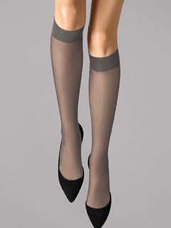 31206 Satin Touch 20 Knee Highs