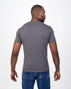 Camiseta Masculina Chumbo