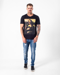 Camiseta Preta com estampa da Monalisa