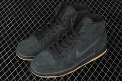 Nike dunk high 2025 pro sb black gum