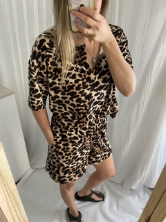 Short animal print