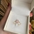 Petit Anel Quartzo Rosa Gota e Dois Diamantes - Ouro 18k