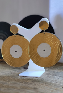 Brinco de Disco Prateado ou Dourado - Nua Acessórios