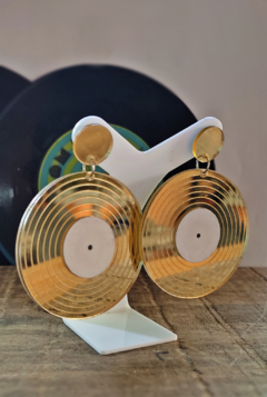 Brinco de Disco Prateado ou Dourado - Nua Acessórios