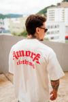 Camiseta Over Boxy Lettering Art Off white