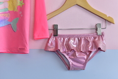 Conjunto blusa e tanga holográfica sereia proteção UV 50+ rosa neon - Amore mio store baby e kids