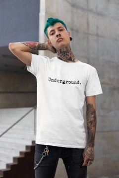 Camiseta t-shirt branca unissex underground moda alternativa