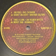 12'' Ras Zacharri – Jah Rule 2.Brother Culture – Secret Delivery / Jah Reuben Mystic – Take A Look 2. Roommate – Mercy Dub (King Dubbist Records) VG+ - comprar online