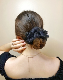 Scrunchie Lua - comprar online