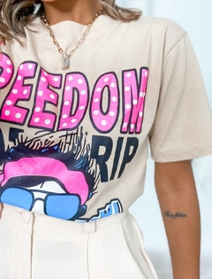 T-SHIRT FREEDOM