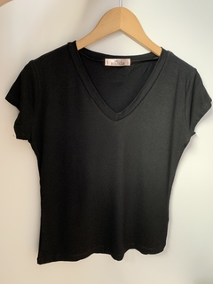 T-shirt linha Basic - comprar online