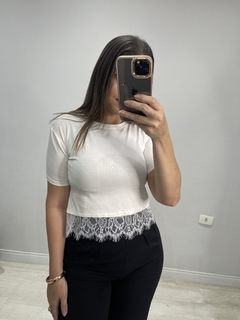 Blusa Renda na internet