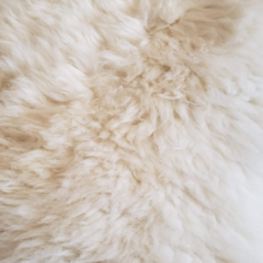 Pelego Natural Pele Ovina Branco - Cowhide - Tapetes em Couro