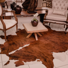 Tapete de couro Luxo Exótico Médio 2,61m x 2,31m - Cowhide - Tapetes em Couro