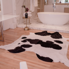 Tapete de couro Prime Preto e Branco 2,30m x 1,90m - Cowhide - Tapetes em Couro