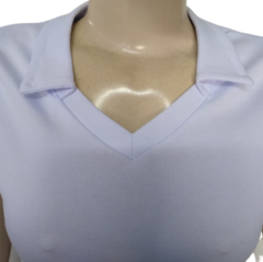 Camiseta canelada gola Polo