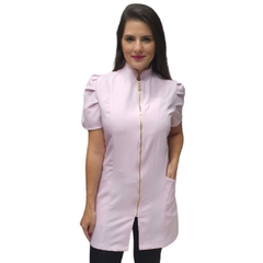 Jaleco Feminino Acinturado Manga Curta - Jalecos-Bordados-Dolmãs-Uniformes- Rafaella Uniformes e Bordados