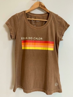 Camiseta babylong "´Égua do calor" marrom