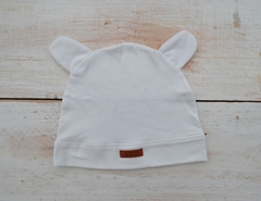 Gorro con orejitas osito blanco