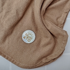 PONCHO de Toalla / Salida de baño DULCE DE LECHE - Ato tienda bebes y niños