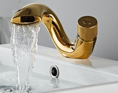 Torneira Banheiro Dourada Monocomando Luxo Gold Elegante na internet
