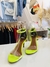 Sandália verde neon tira transparente - comprar online