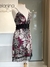 Vestido roxo floral COLCCI - barra de renda