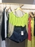 Blusa cropped ombro a ombro verde neon e areia - B. Bouclé na internet