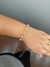 Pulseira correntaria dourado com perolas