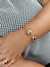 Bracelete dourado de leão - comprar online