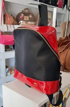 MOCHILA JANA NEGRA/ROJA