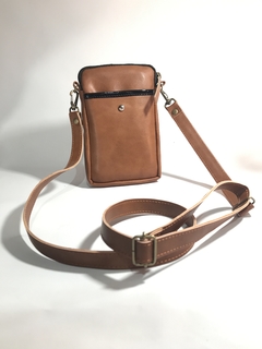 CROSSBODY CLOE