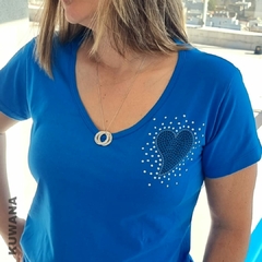 Imagen de Remera V Electri Blue Love PREMIUM