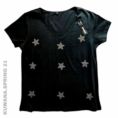 Remera V LOLA BLACK PREMIUM (4 talles)