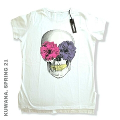 Remera Skull flowers White