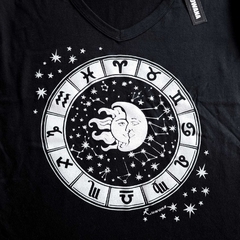 Remera V Zodiacal Black PREMIUM - comprar online