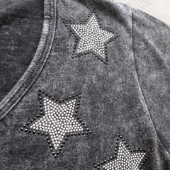 Remera V Little Star Nevada PREMIUM en internet