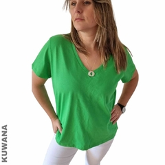 Remera XL Escote V Green