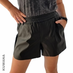 Short Engomado Black