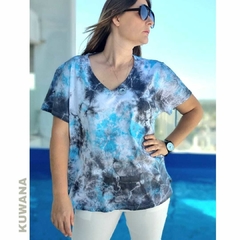 Remera V XL Batick Blue - Kuwana Mayorista