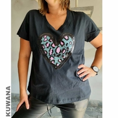 Remera V XL LOVE bordado PREMIUM