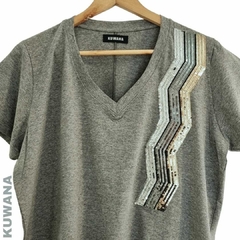 Remera Zig Zag Grey XL PREMIUM en internet