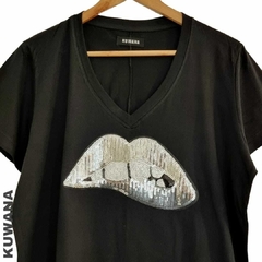 Remera V Mouth Shine XL PREMIUM - tienda online