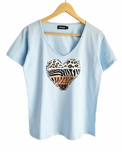 Remera V PREMIUM HEART SKY T (3 talles)