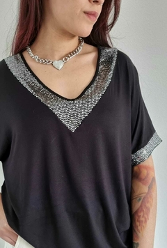 Remera V Oversize SHINE BLACK XL/XXL - comprar online