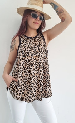 Musculosa PRINT (XL) EVASE -Cheeta - Kuwana Mayorista